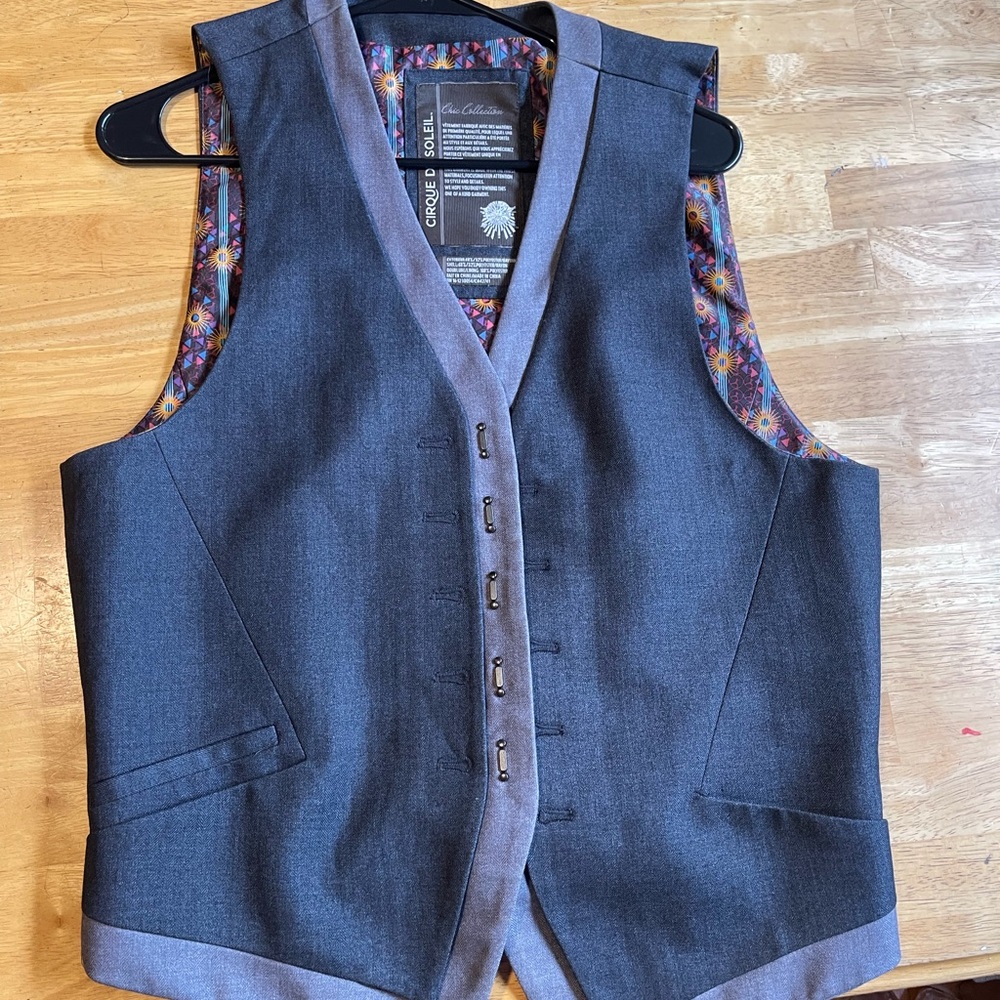Chic Gray Vest with purple/ yellow sun  Lining